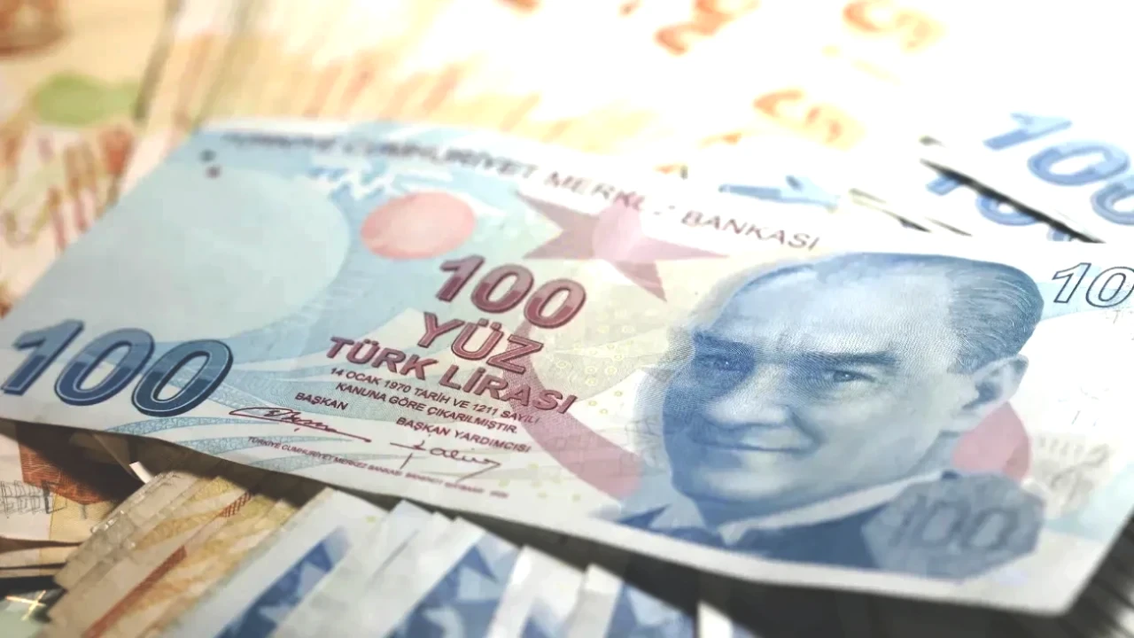 Halkbank'tan Memur ve İşçilere Dev Promosyon: Rekor Ödeme Detayları!