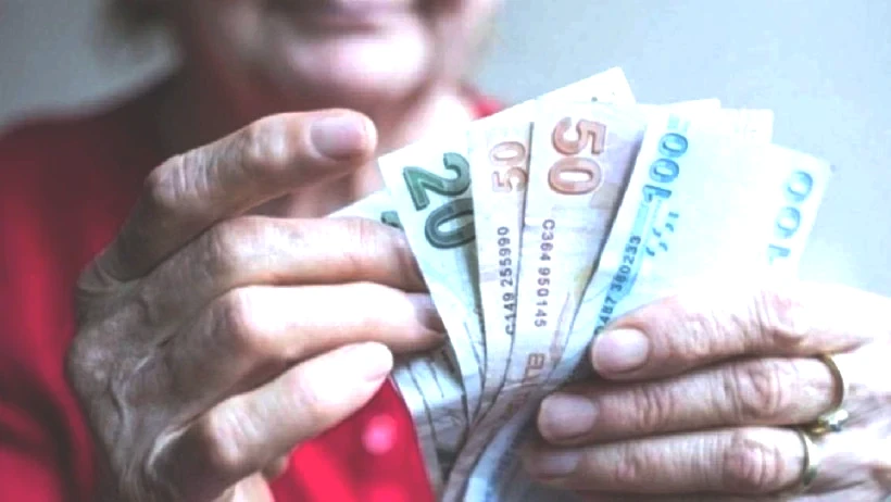 Seyyanen Zam, Refah Payı, En Düşük Emekli Maaşı... Memur ve Emeklinin Zam Hesabı Değişti! Ankara Kulislerinde Konuşuluyor - Resim : 1